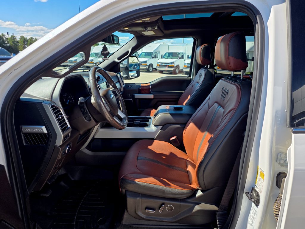 Used 2018 Ford F350 King Ranch w/ King Ranch Ultimate Package AWD/4WD image 15
