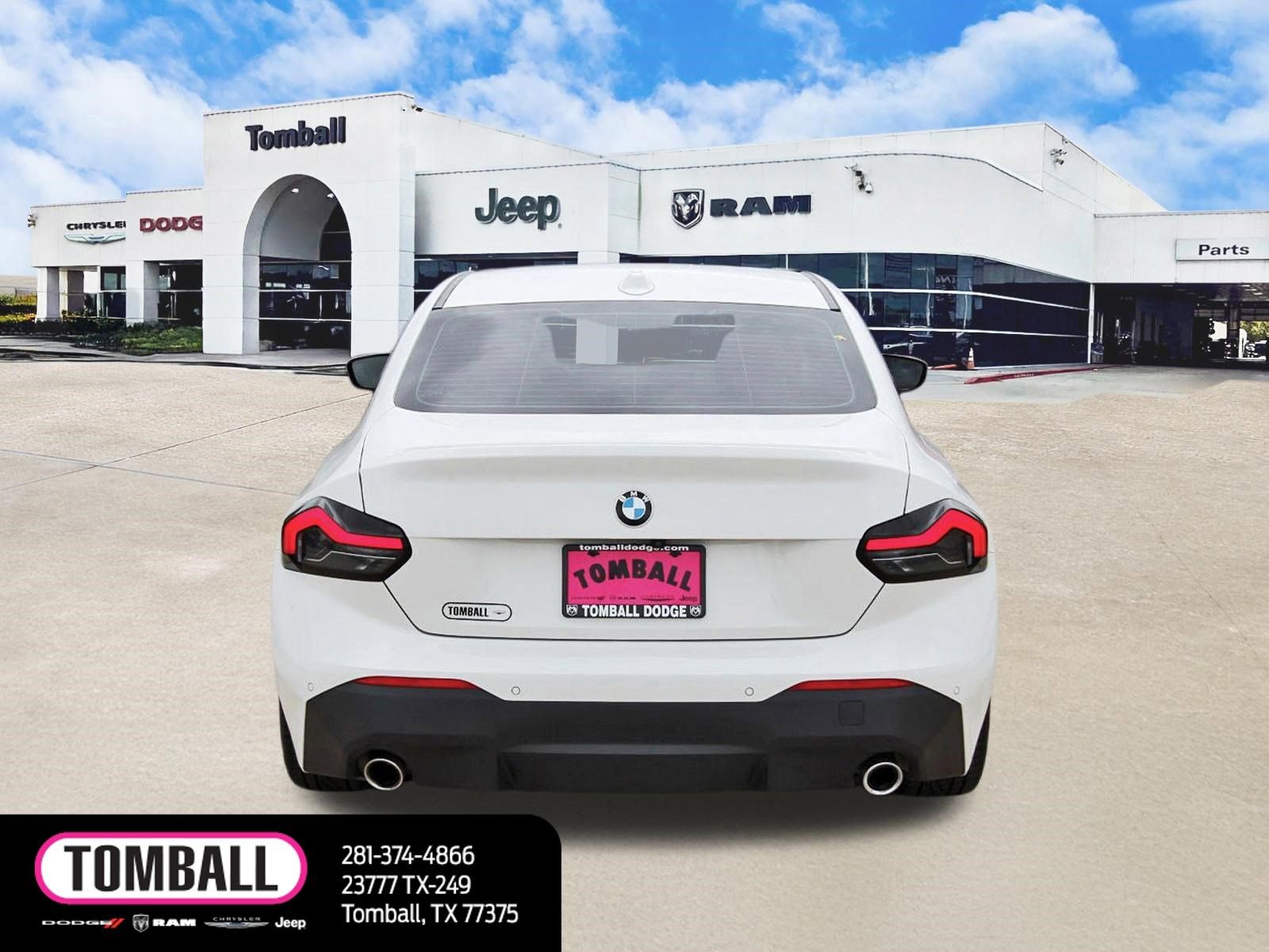 Used 2023 BMW 230i Coupe w/ Convenience Package RWD image 6