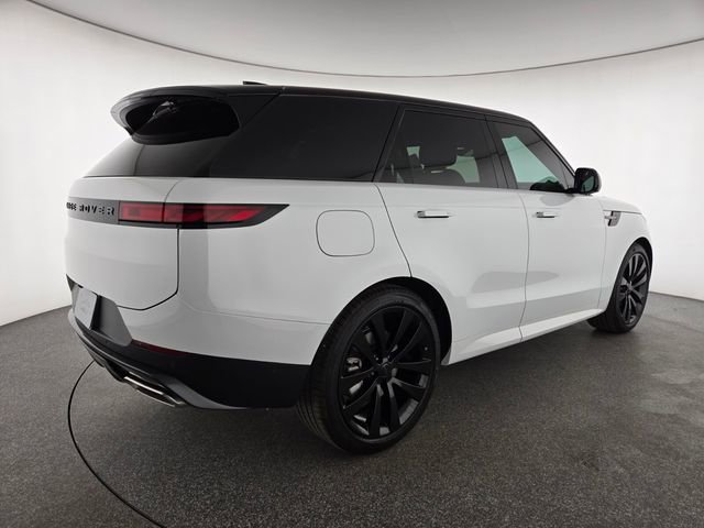 New 2026 Land Rover Range Rover Sport SE AWD/4WD image 2
