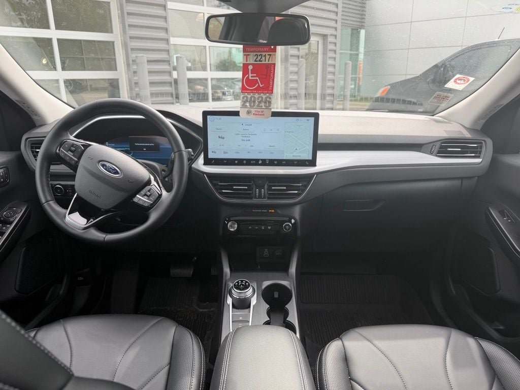 Certified 2025 Ford Escape SE w/ PHEV Premium Package FWD image 7