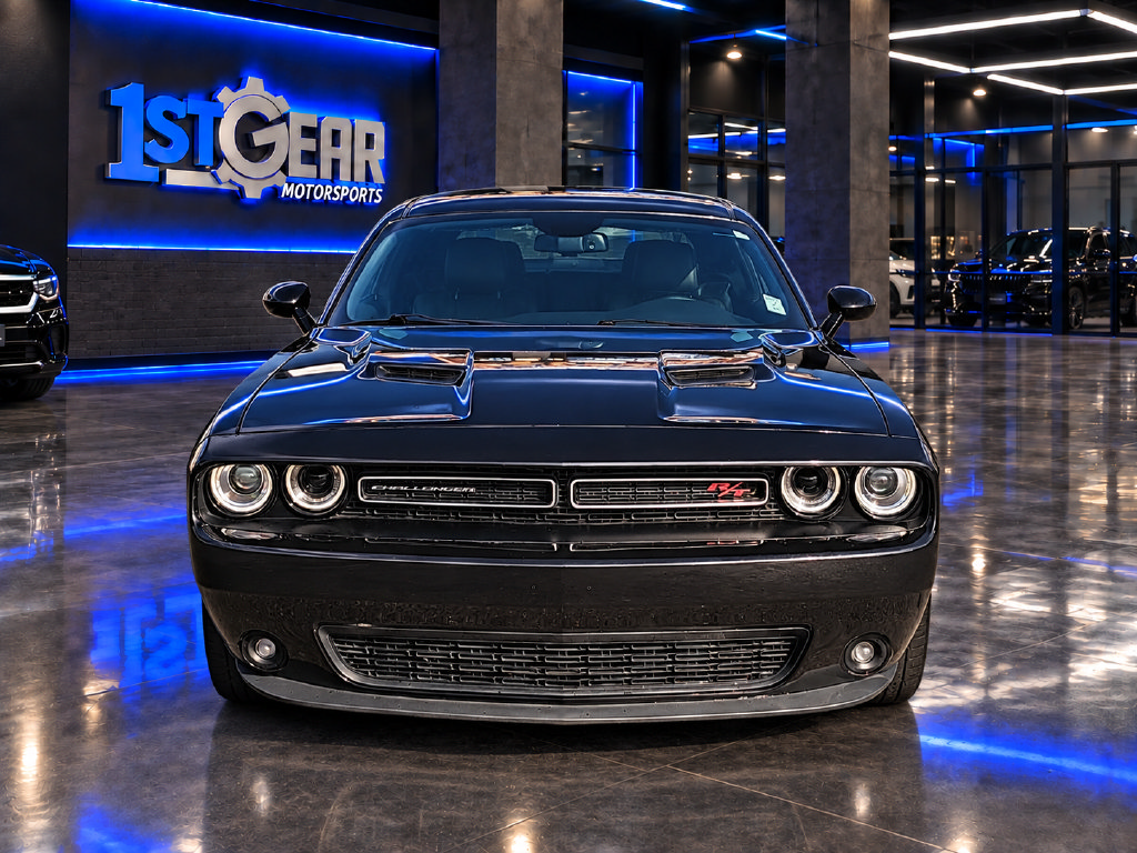Used 2015 Dodge Challenger R/T w/ Quick Order Package 28B R/T RWD image 3