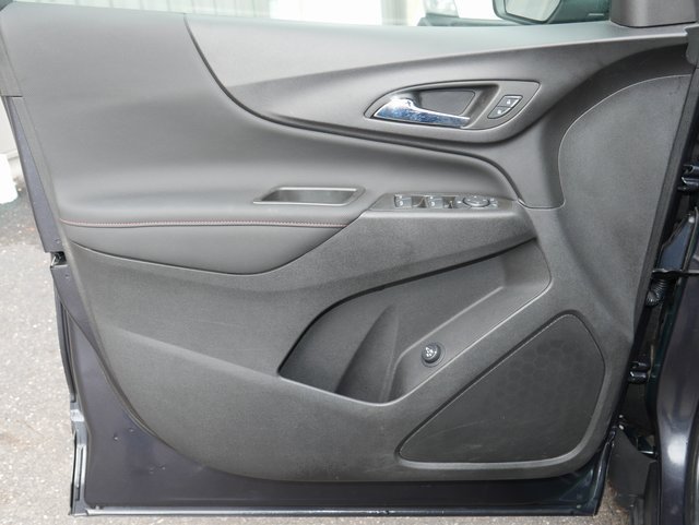 Used 2023 Chevrolet Equinox RS image 13