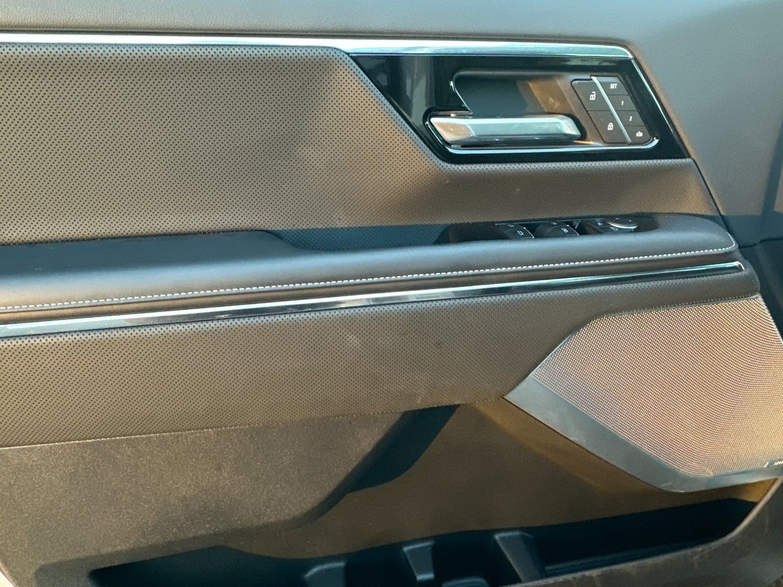 New 2025 GMC Sierra EV Denali image 11