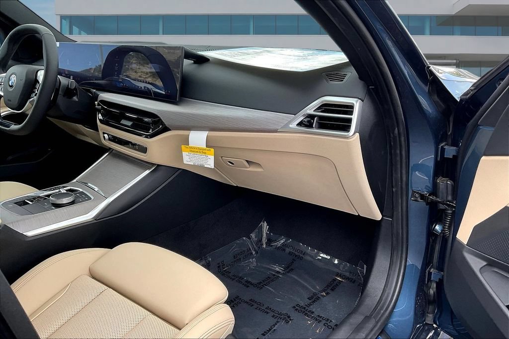 New 2026 BMW 330i xDrive Sedan w/ Premium Package AWD/4WD image 26