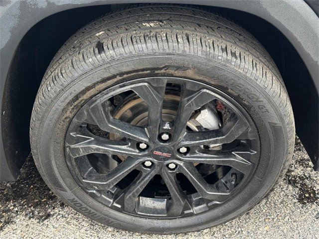 Used 2022 GMC Terrain SLE w/ Driver Convenience Package image 9