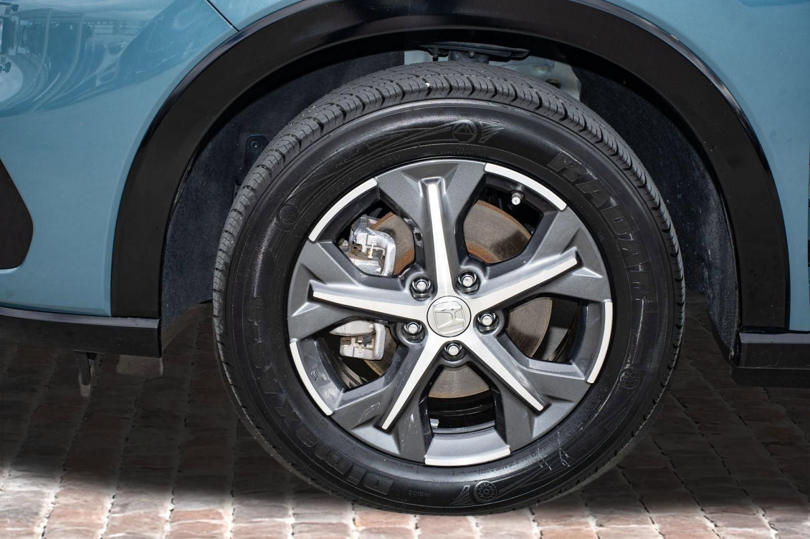 Certified 2024 Honda HR-V EX-L image 40