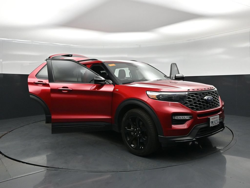 Certified 2024 Ford Explorer ST-Line w/ Class IV Trailer Tow Package RWD image 30
