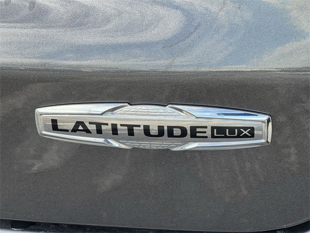 Used 2022 Jeep Compass Latitude w/ Sun and Sound Group image 11