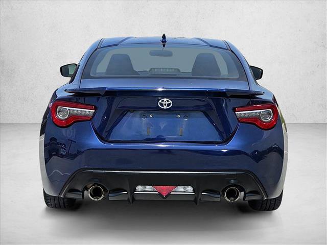 Used 2017 Toyota 86 RWD image 6