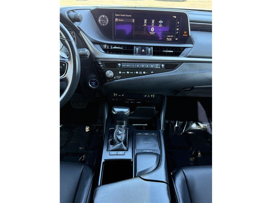 Used 2021 Lexus ES 300h w/ Premium Package image 37