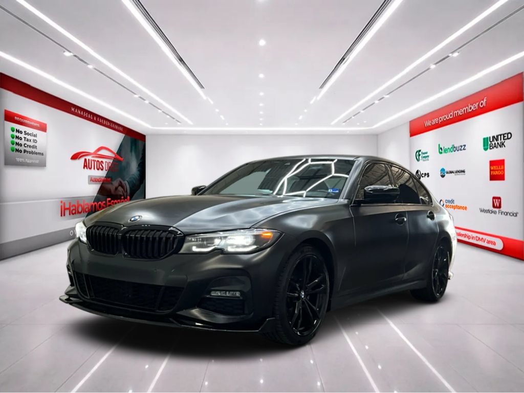 Used 2022 BMW 330i Sedan w/ M Sport Package RWD image 3