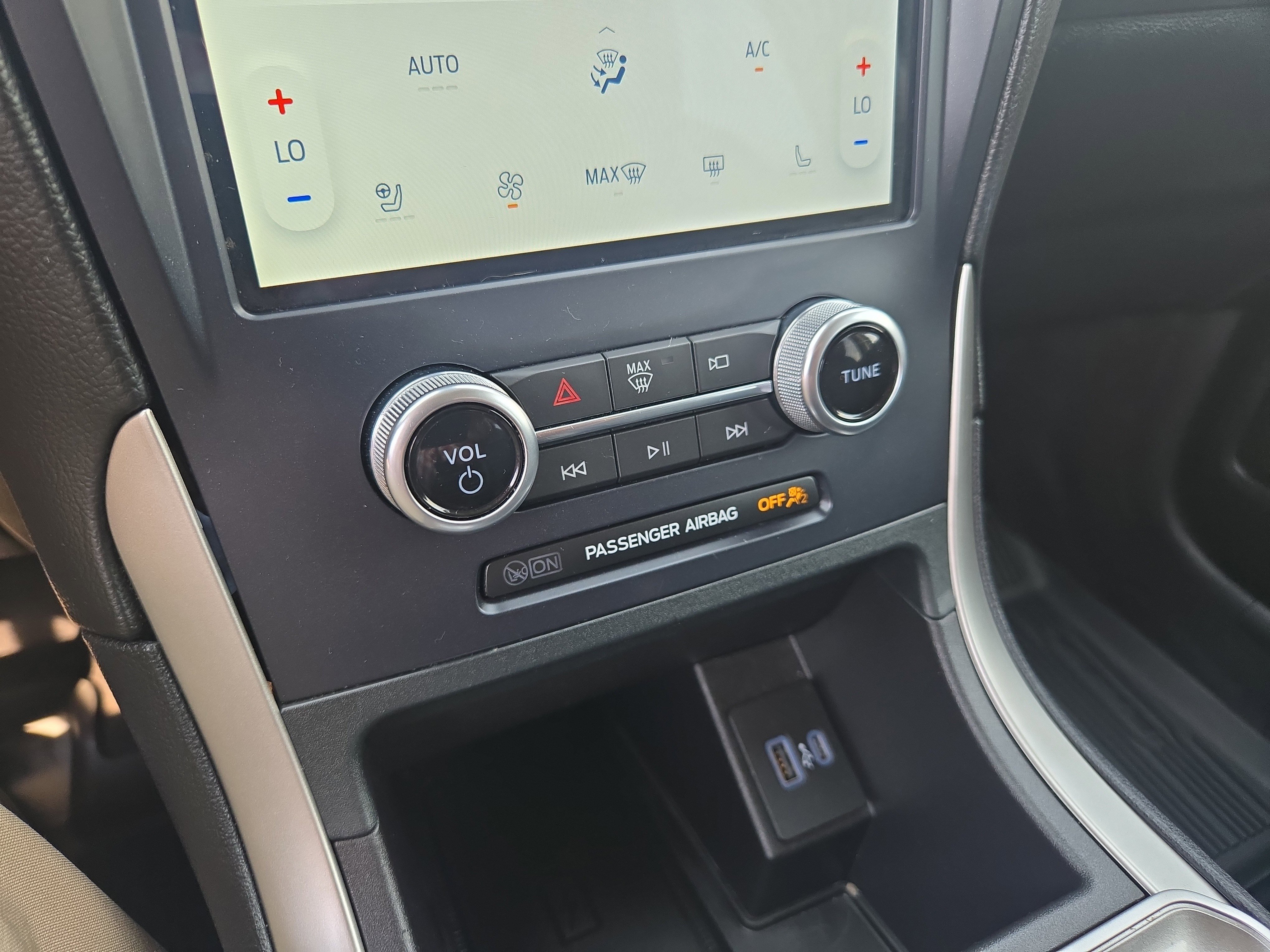 Certified 2023 Ford Edge SEL w/ Convenience Package image 26