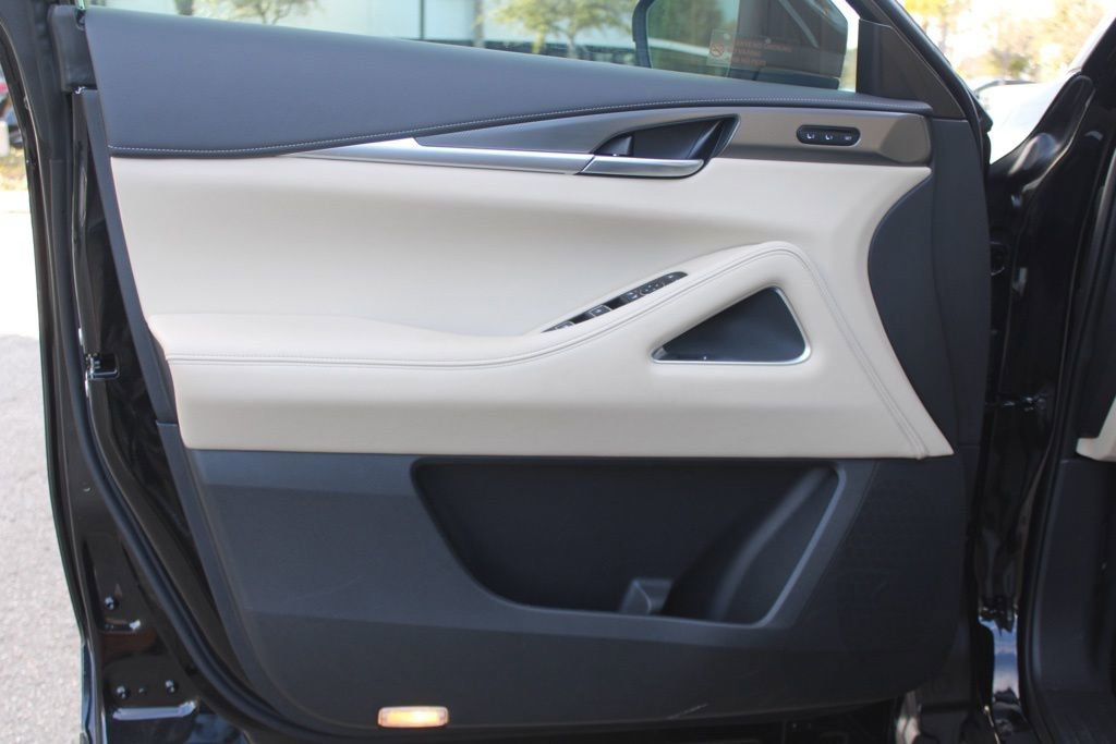 Certified 2025 INFINITI QX60 Luxe image 17