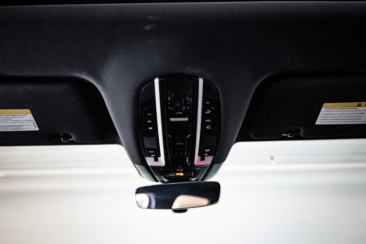 Certified 2023 Porsche Cayenne AWD/4WD image 20