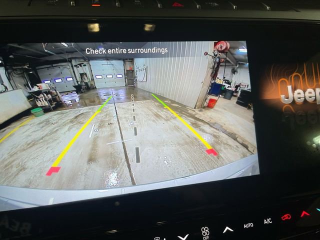 New 2026 Jeep Grand Cherokee Limited w/ Limited Altitude Package image 17