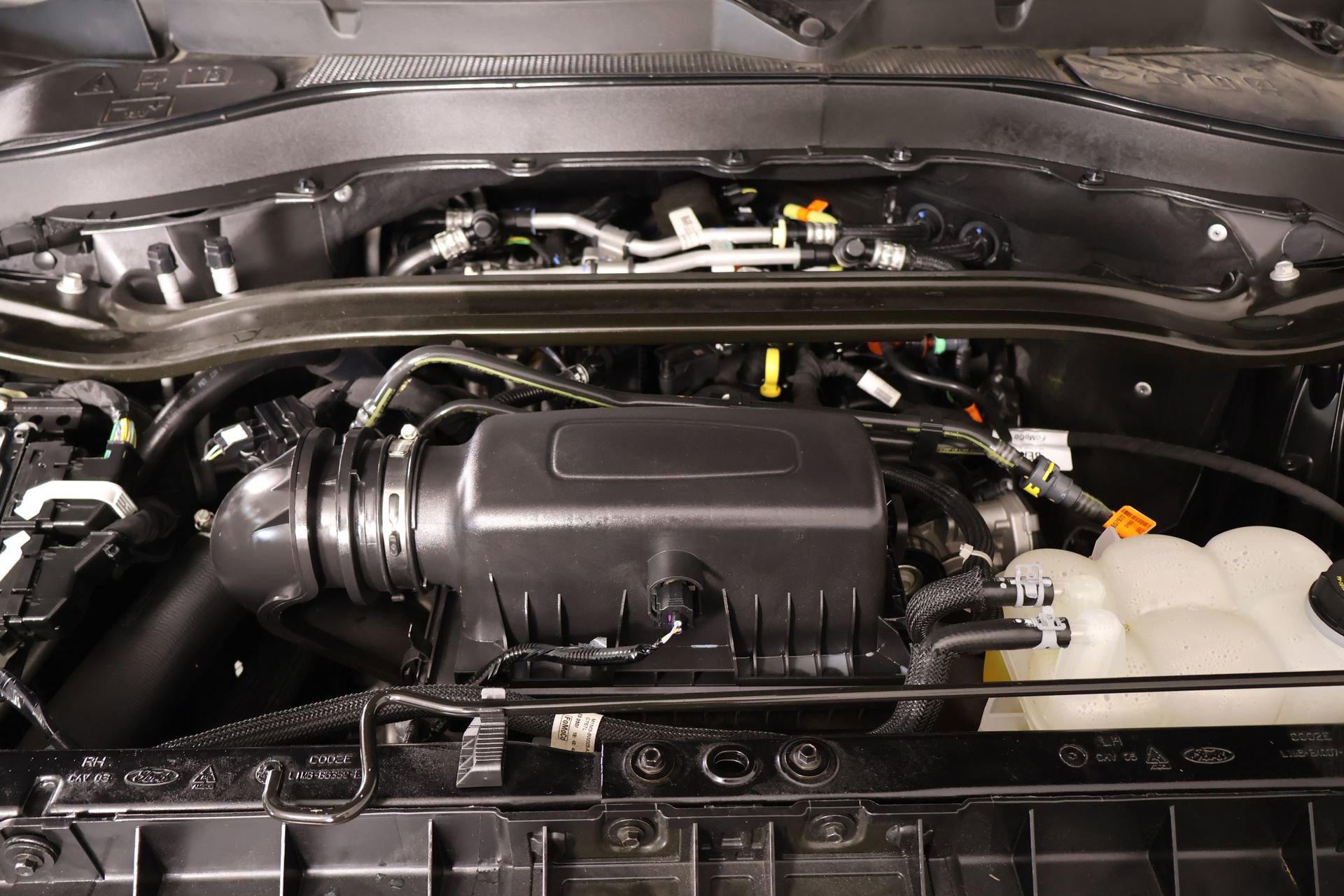 Used 2024 Ford Explorer ST-Line w/ Class IV Trailer Tow Package image 22