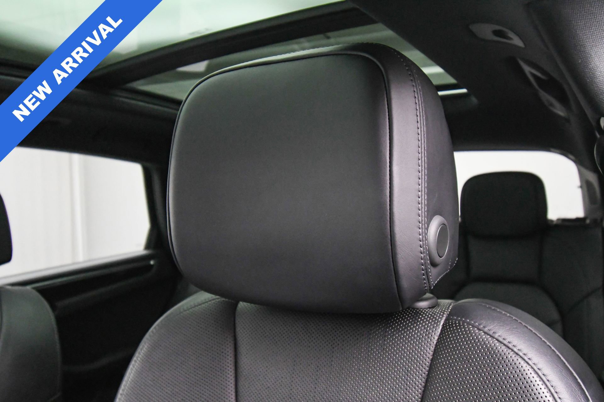 Used 2019 Porsche Macan Base image 52