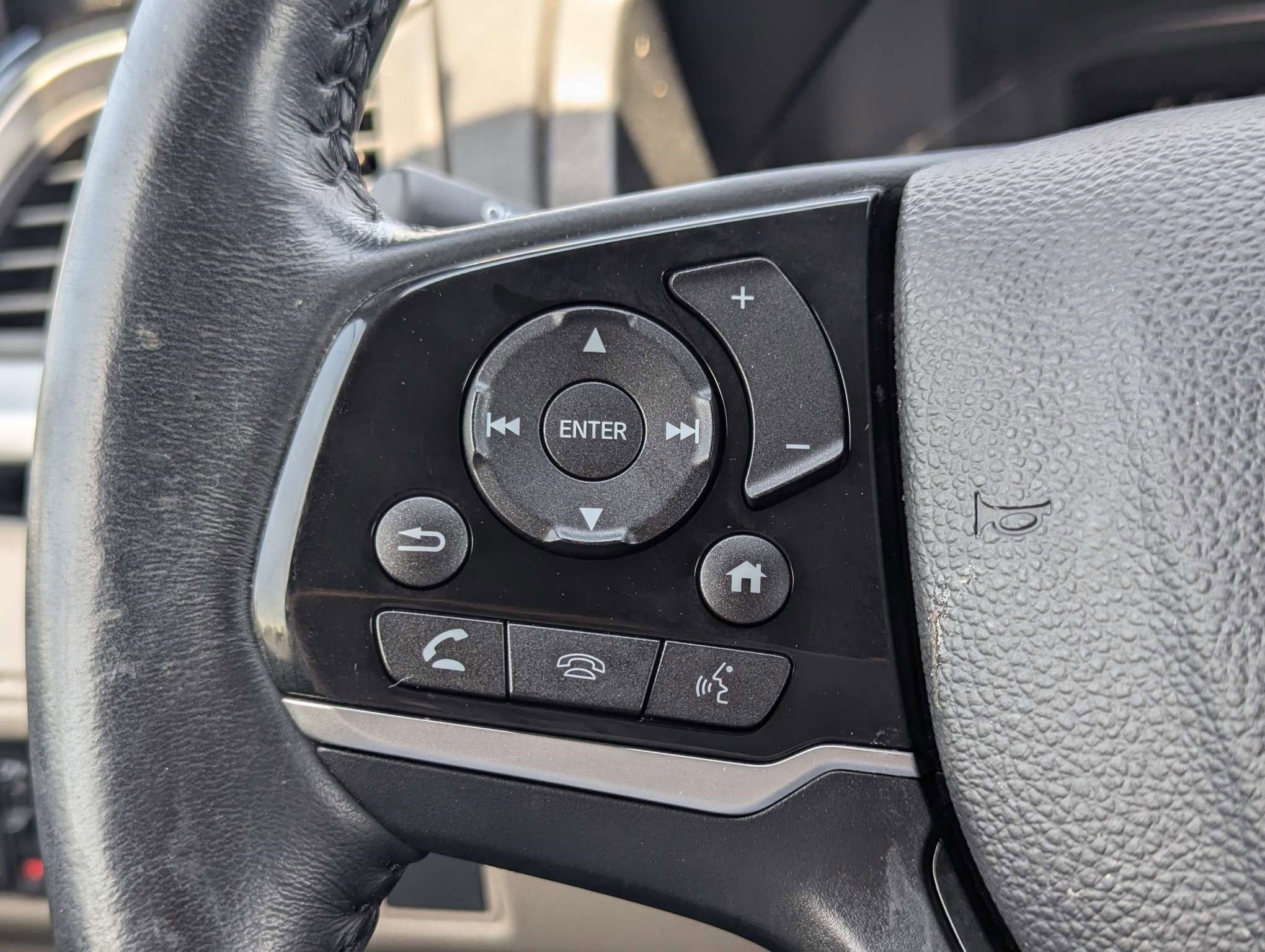 Certified 2024 Honda Odyssey Touring image 33