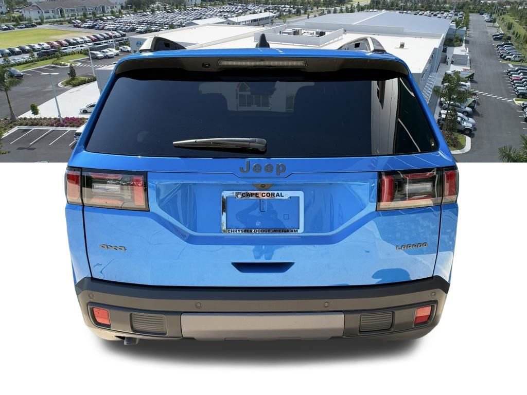 New 2026 Jeep Cherokee Laredo image 5