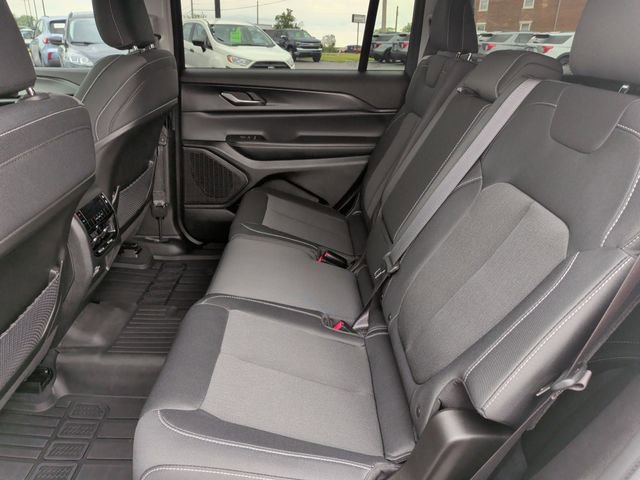 Used 2024 Jeep Grand Cherokee L Laredo AWD/4WD image 14