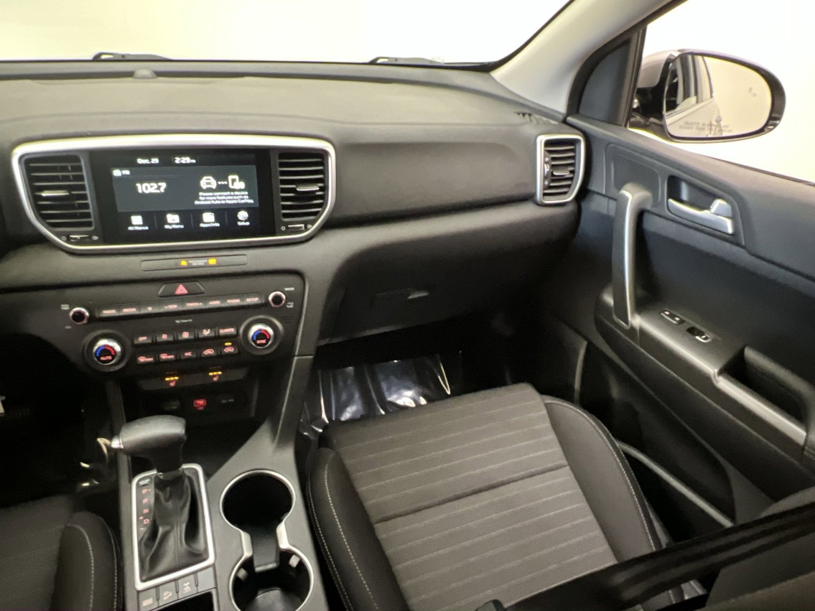 Used 2020 Kia Sportage LX w/ LX Popular Package image 28