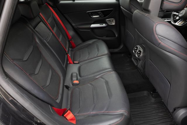 Used 2025 Mercedes-Benz GLC 43 AMG 4MATIC image 19