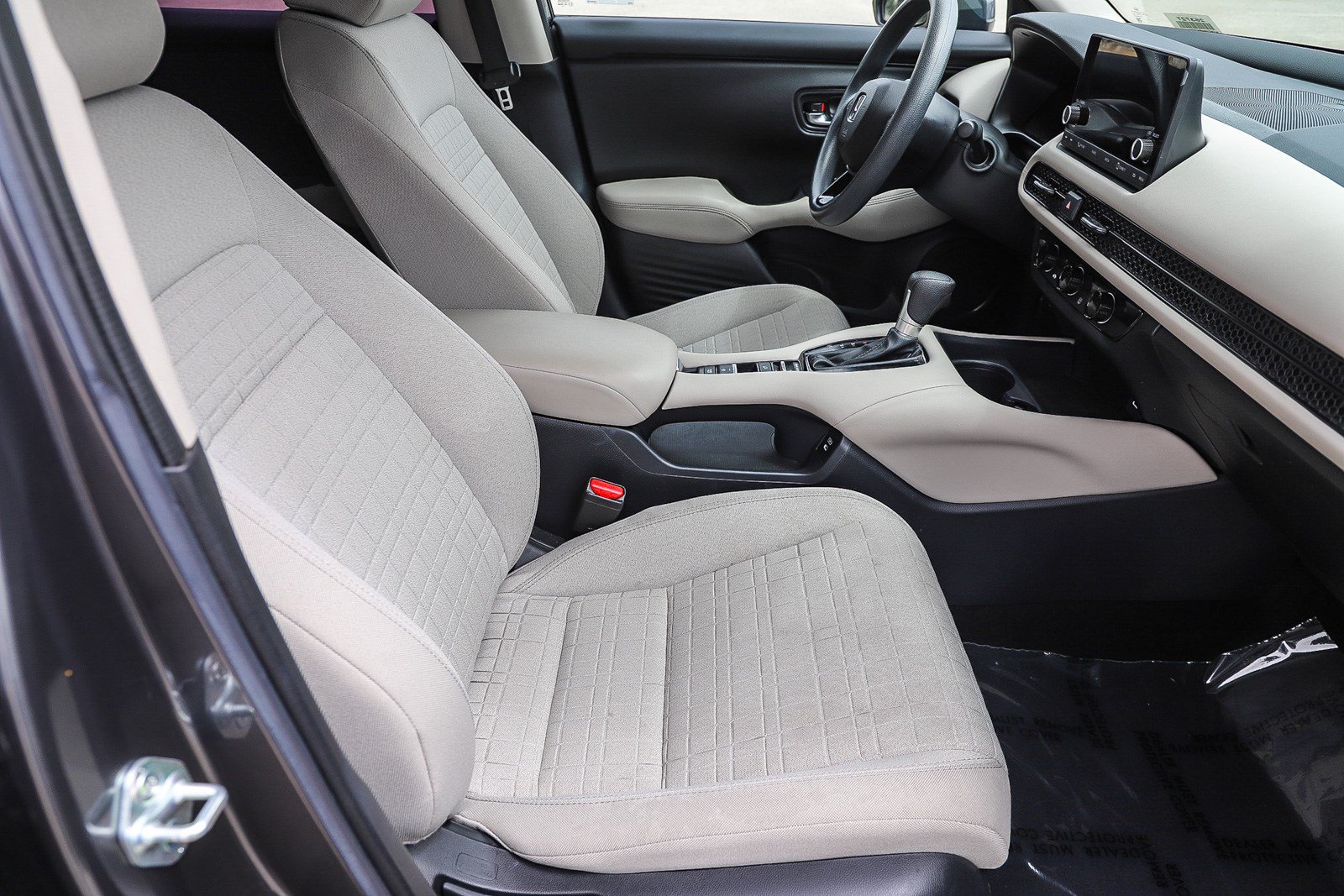 Used 2024 Honda HR-V LX image 17