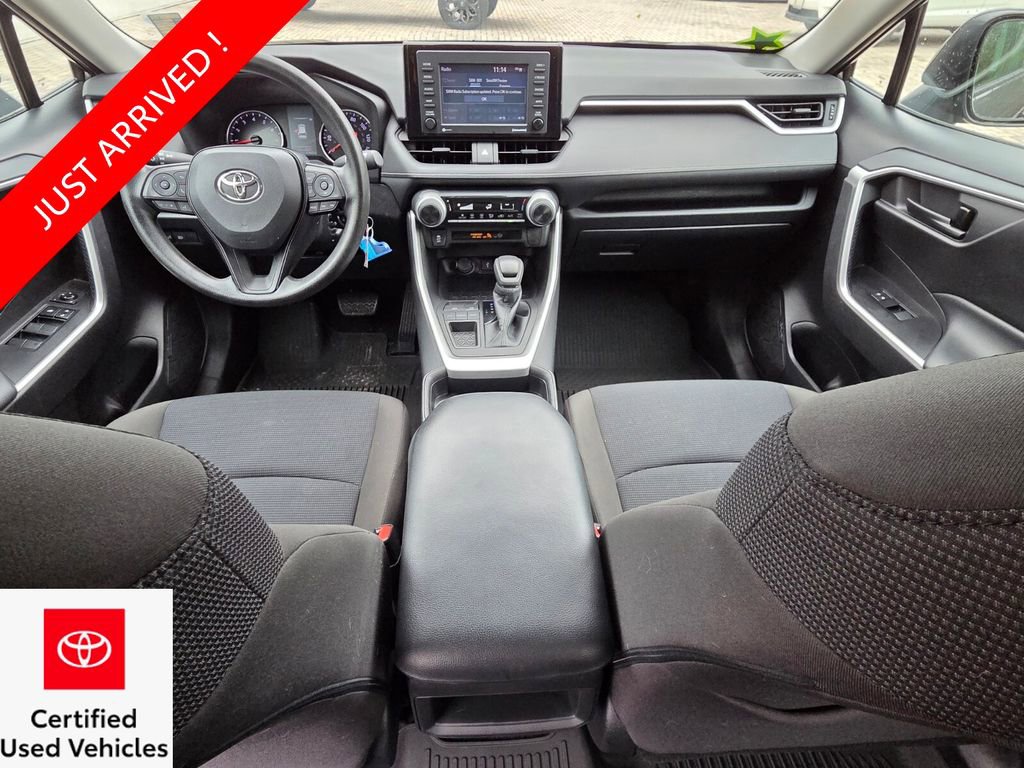 Certified 2021 Toyota RAV4 LE image 4