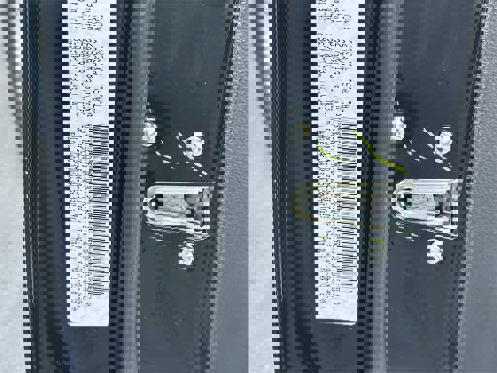 Used 2018 Jeep Cherokee Limited w/ Technology Group image 20