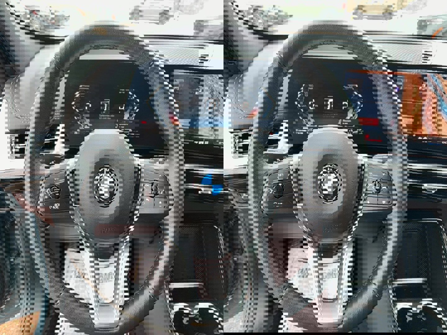 Used 2025 BMW X1 xDrive28i image 10