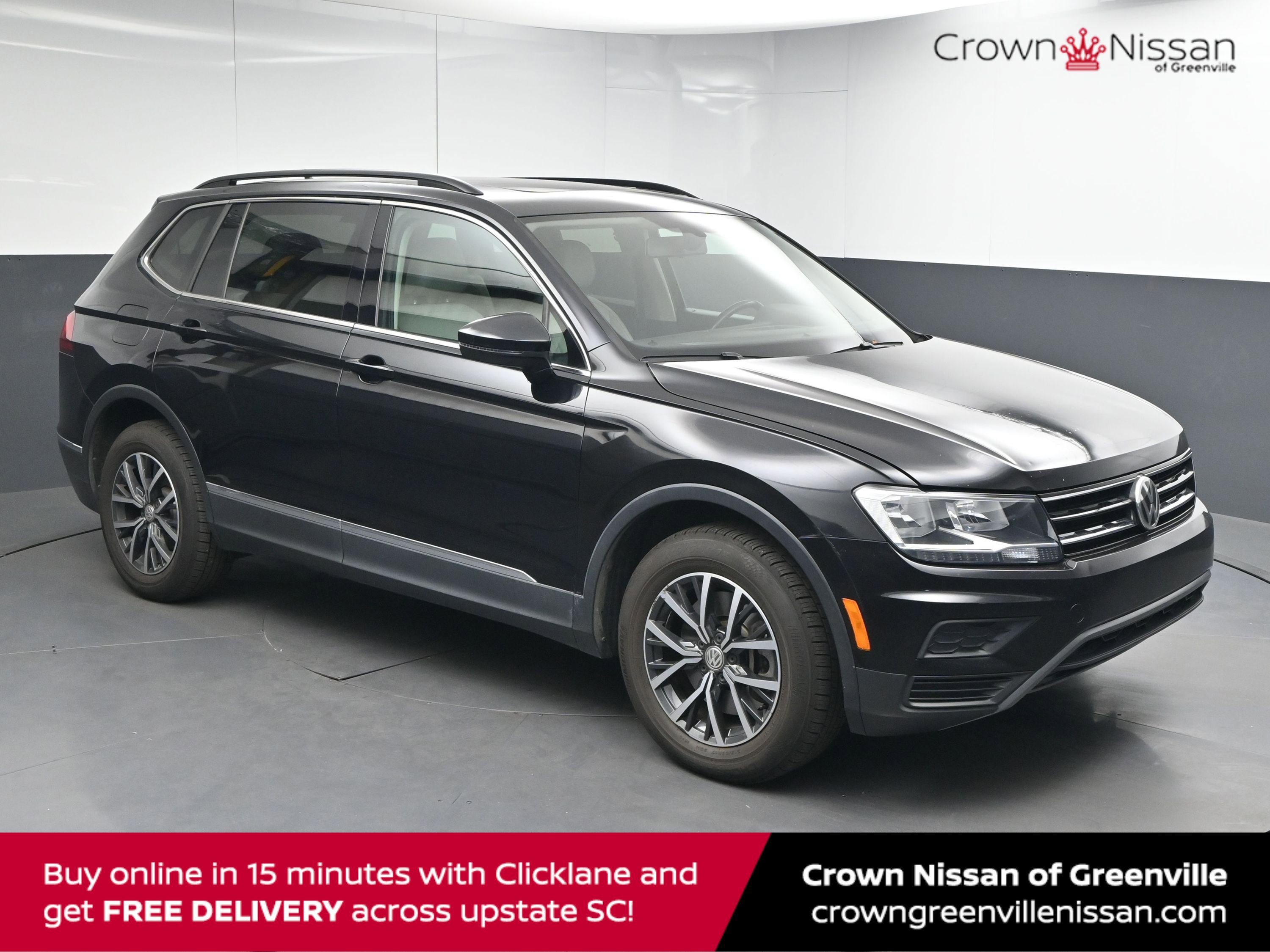 Used 2018 Volkswagen Tiguan SE w/ Panoramic Sunroof Package