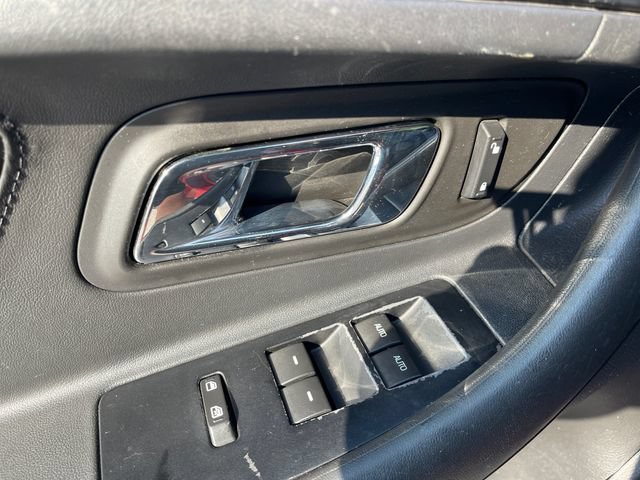 Used 2012 Ford Taurus Limited FWD image 28