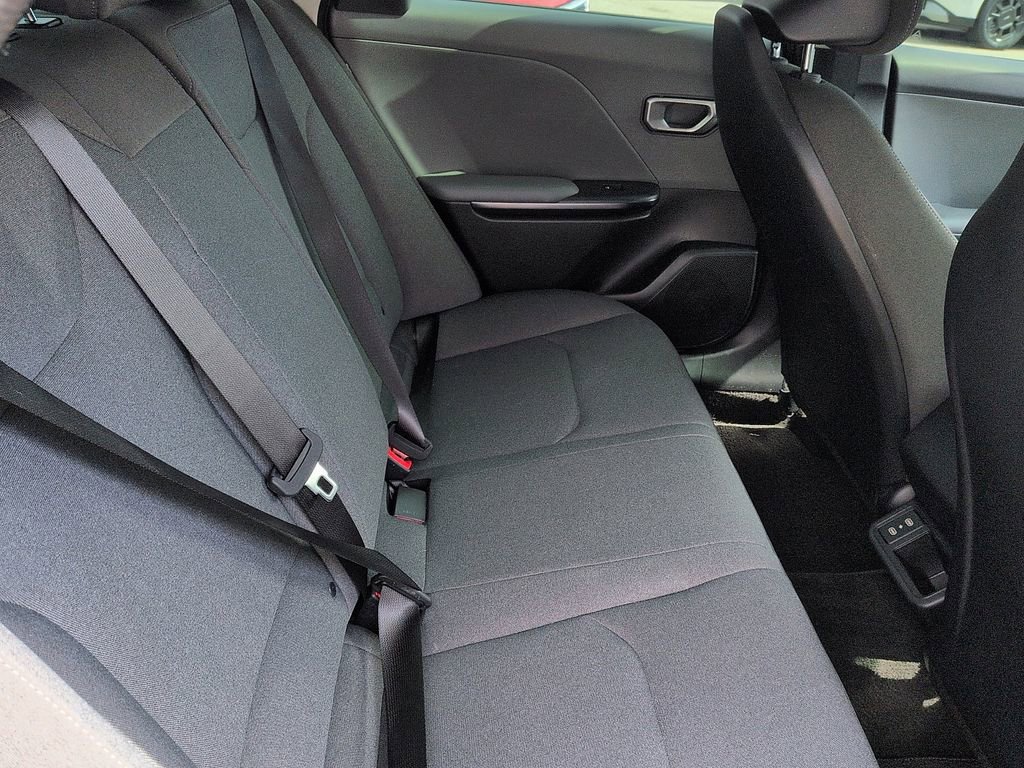 Used 2025 Kia K4 FWD image 8