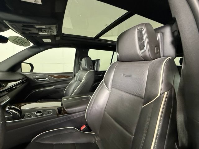 Used 2021 Cadillac Escalade Premium Luxury w/ LPO, Illumination Package AWD/4WD image 14