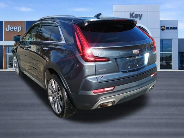 Used 2019 Cadillac XT4 Premium Luxury image 3