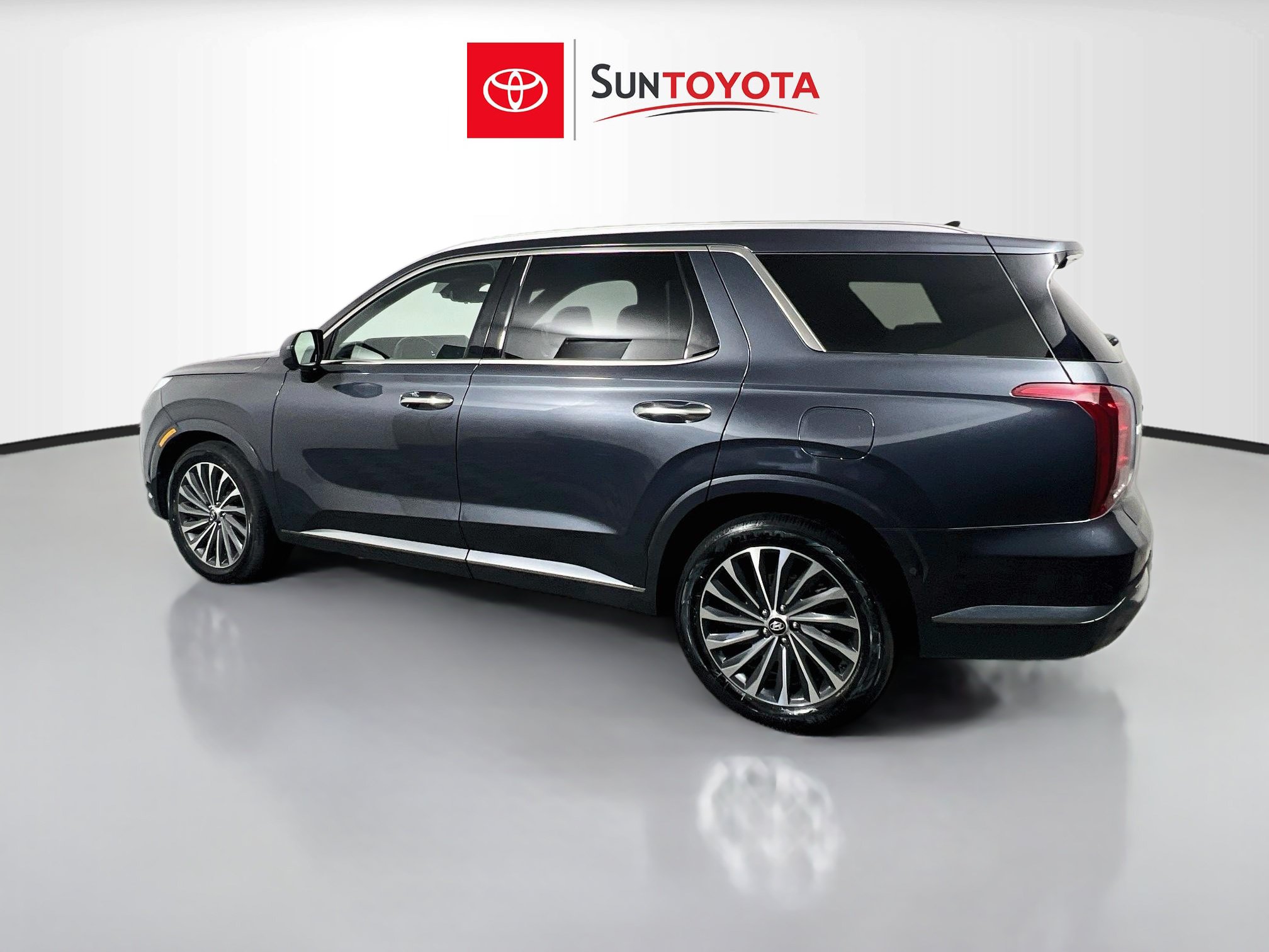 Used 2025 Hyundai Palisade Calligraphy AWD/4WD image 6