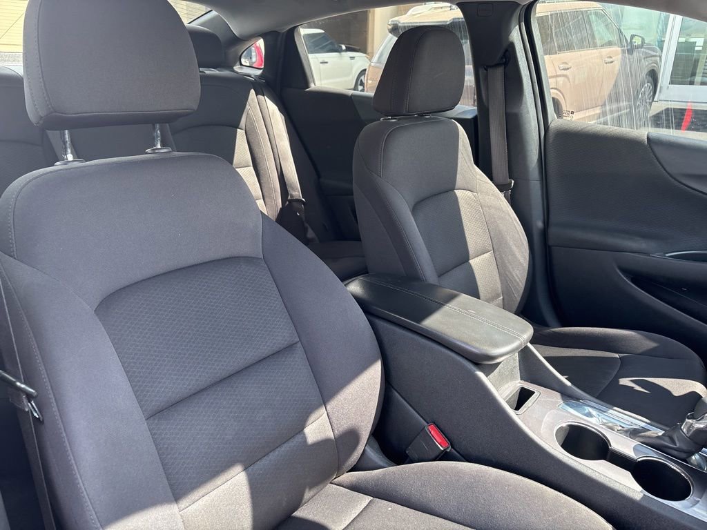 Used 2021 Chevrolet Malibu LT image 14