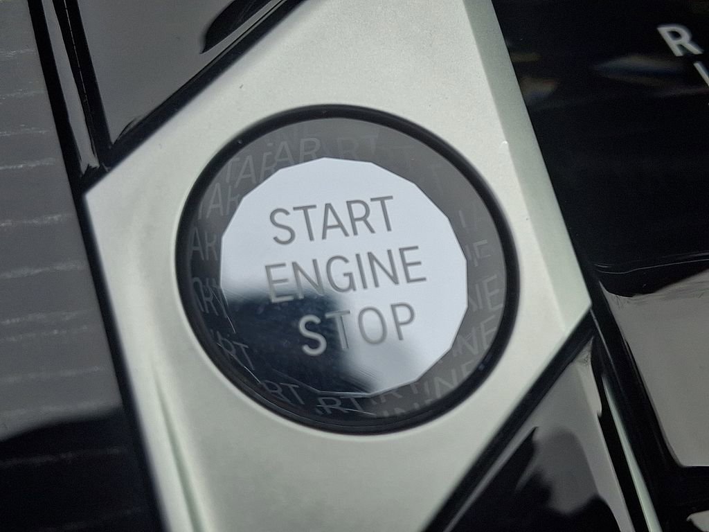 Used 2026 BMW X5 xDrive40i w/ Executive Package image 26