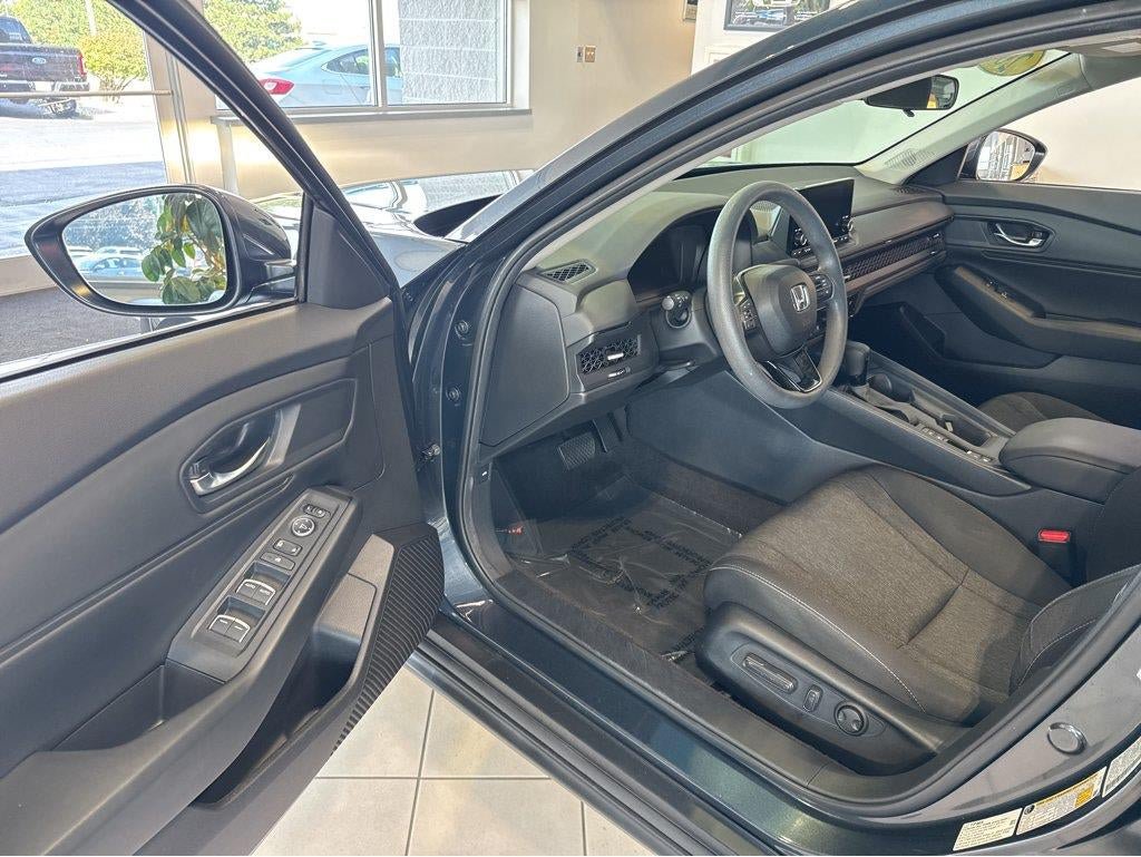 Used 2024 Honda Accord EX image 17