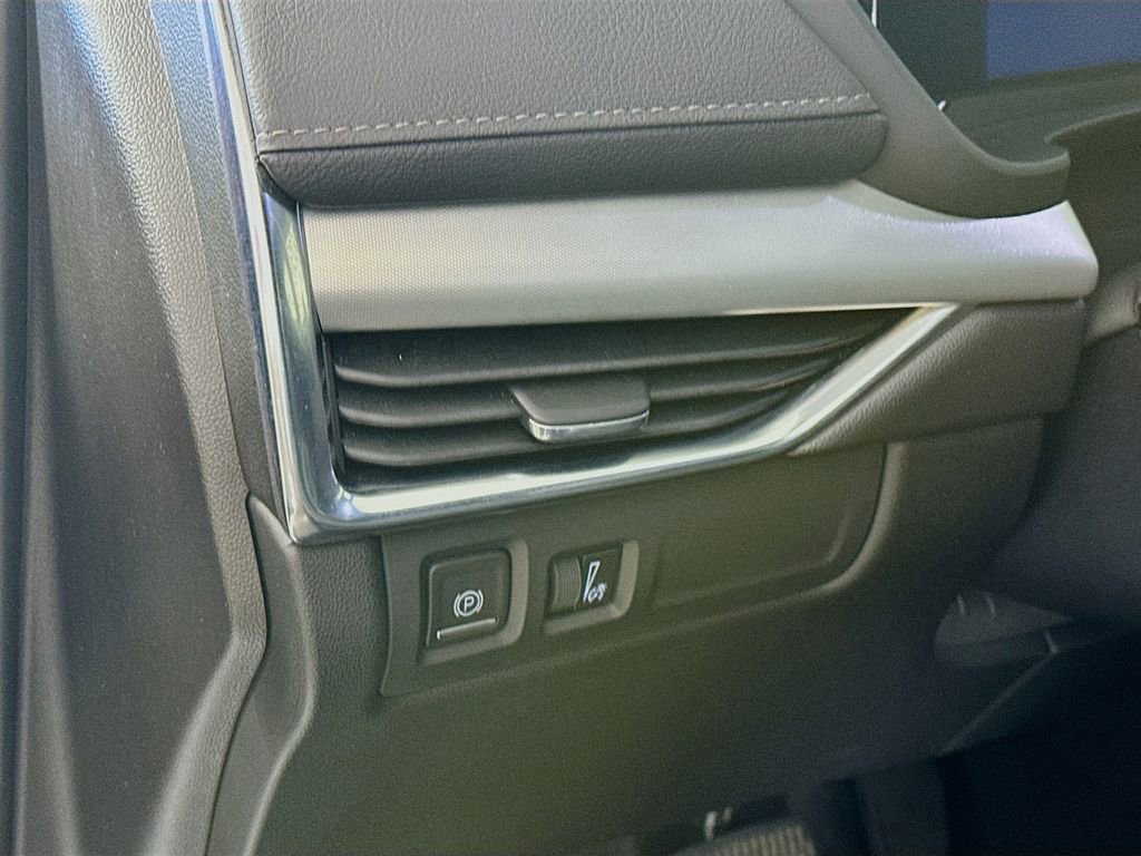 Used 2019 Cadillac XT4 Premium Luxury image 10