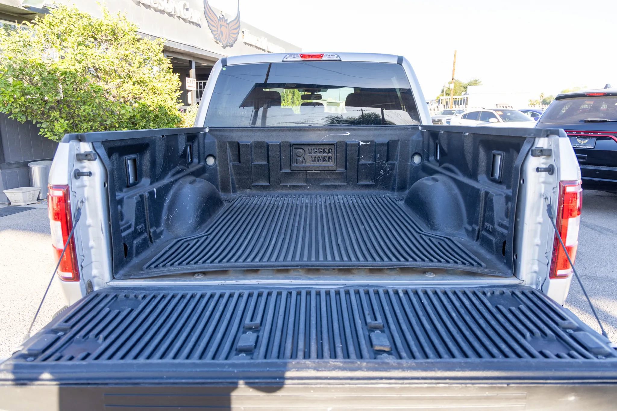 Used 2019 Ford F150 XLT w/ Equipment Group 301A Mid image 5