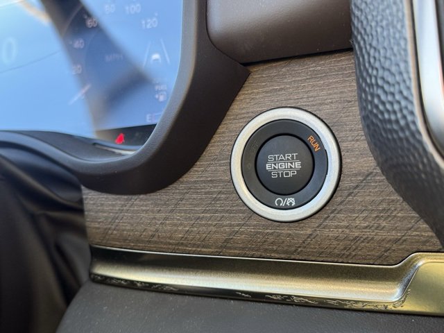 Used 2025 RAM 1500 Limited w/ Trailer Tow Group image 19