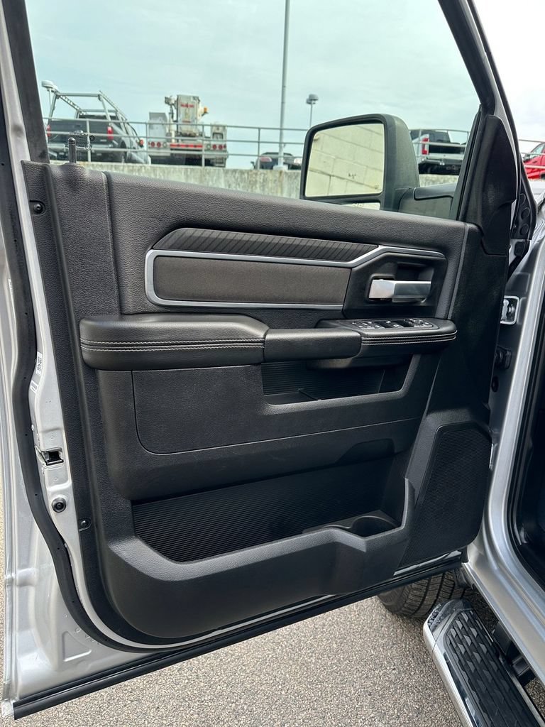 Used 2026 RAM 2500 Big Horn AWD/4WD image 8