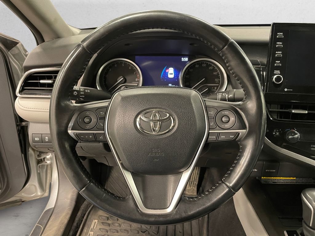Used 2021 Toyota Camry XLE AWD/4WD image 12