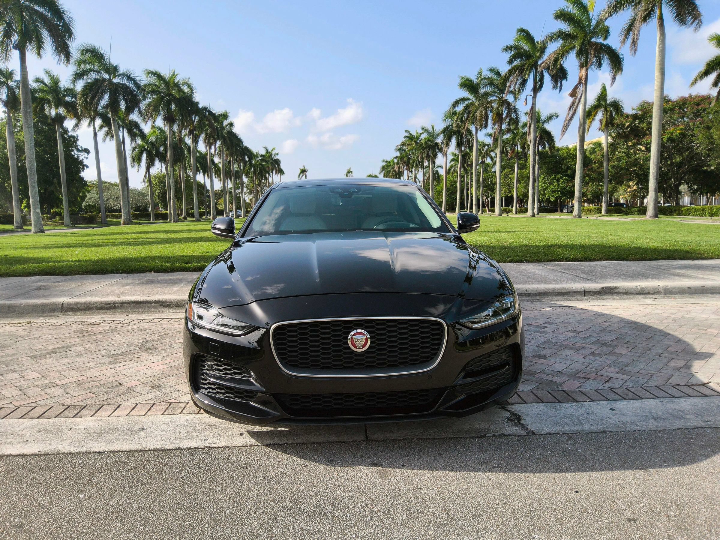 Used 2020 Jaguar XE S AWD/4WD image 3
