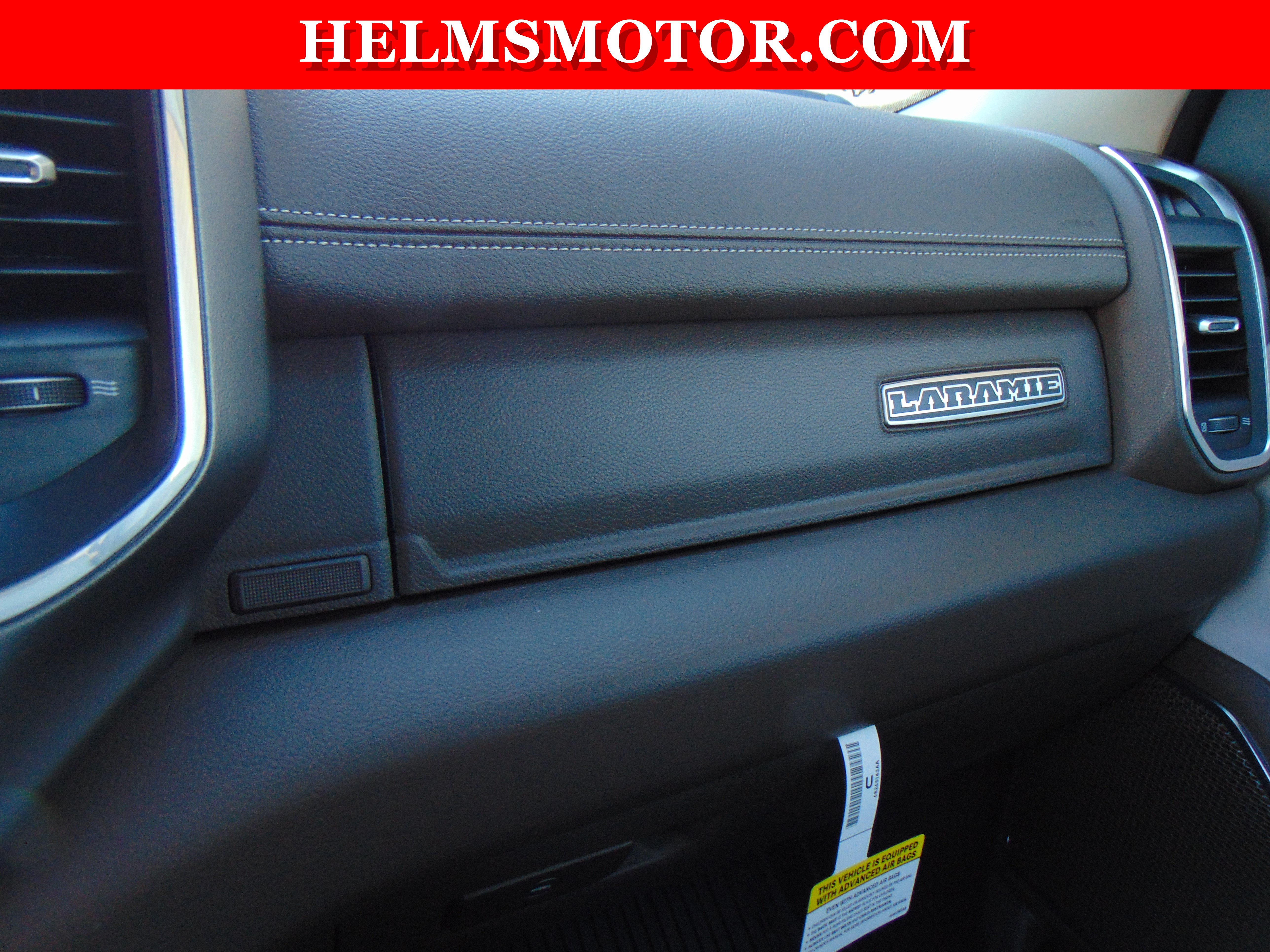 New 2026 RAM 1500 Laramie AWD/4WD image 34