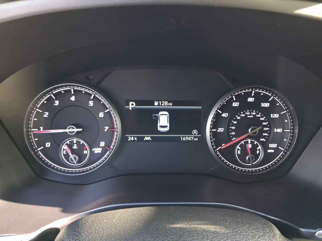 Used 2023 Hyundai Santa Fe SEL FWD image 18