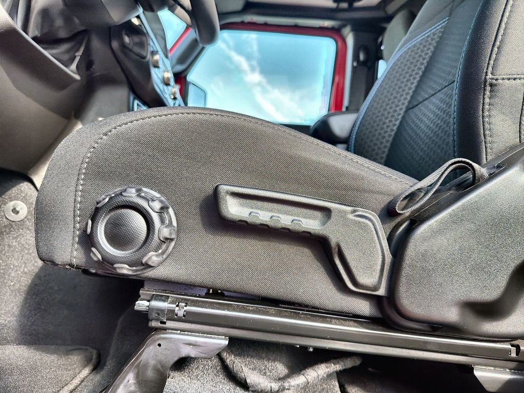 Used 2025 Jeep Wrangler Unlimited Rubicon 4xe w/ Safety Group image 14