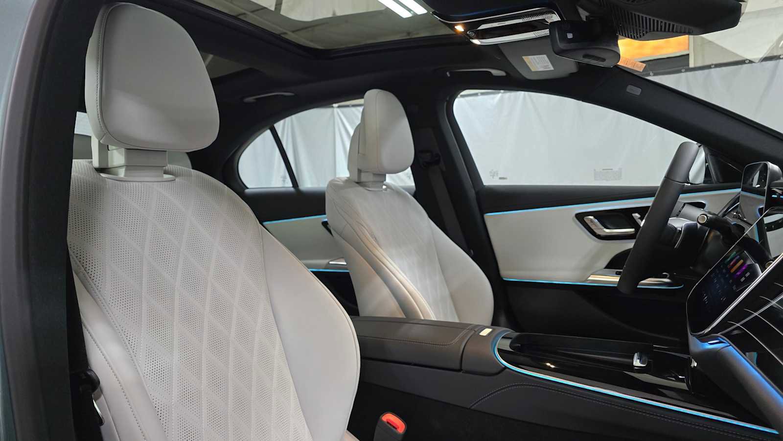 New 2026 Mercedes-Benz E 450 4MATIC Sedan image 13