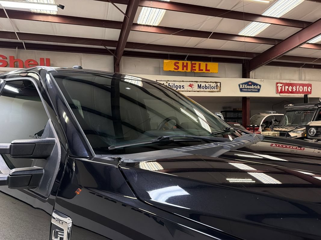 Used 2019 Ford F250 XLT w/ XLT Premium Package AWD/4WD image 43